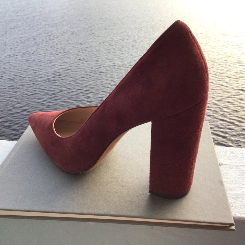 Pour La Victoire Suede Leather Celina Pumps Heels in Deep Cherry Size 7 1/2 - Picture 9 of 16